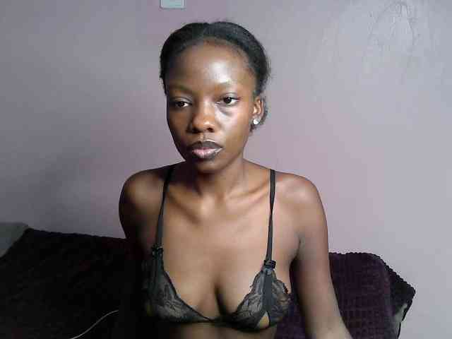 DiabolicalDiva webcam