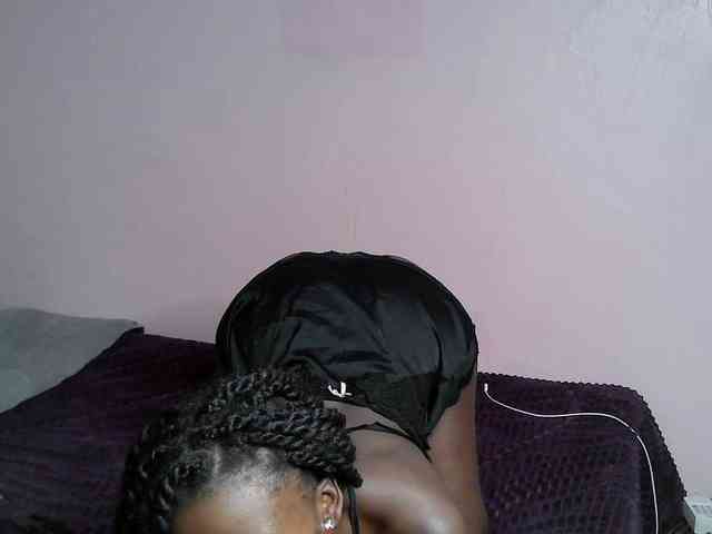 DiabolicalDiva webcam