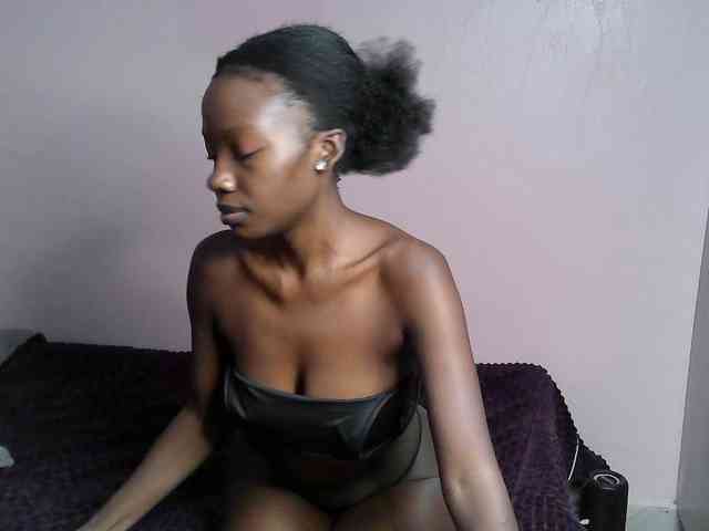 DiabolicalDiva webcam