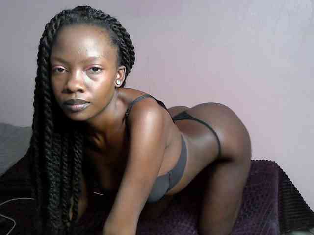 DiabolicalDiva webcam