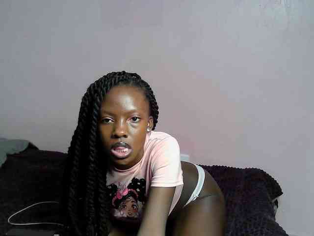 DiabolicalDiva webcam