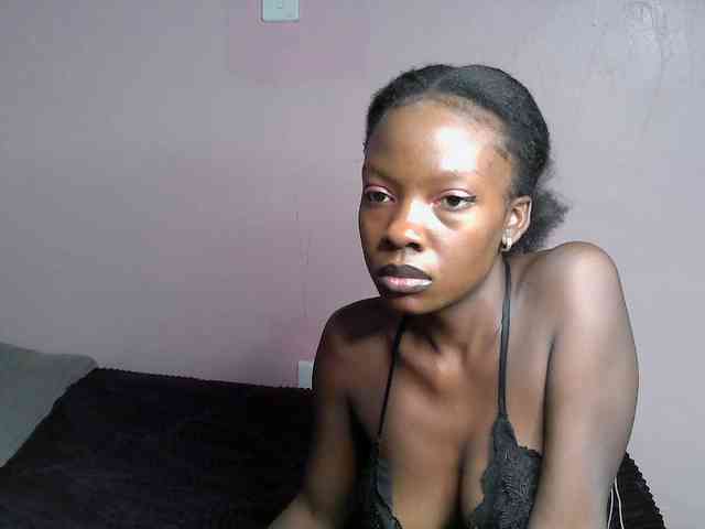 DiabolicalDiva webcam