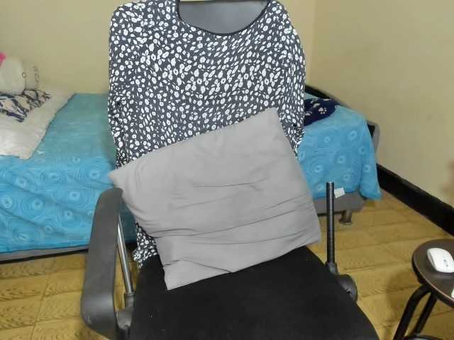 thamara226 live webcam show