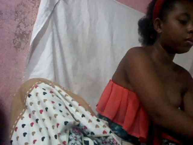 mmelodie webcam