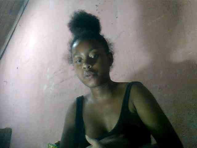 mmelodie webcam