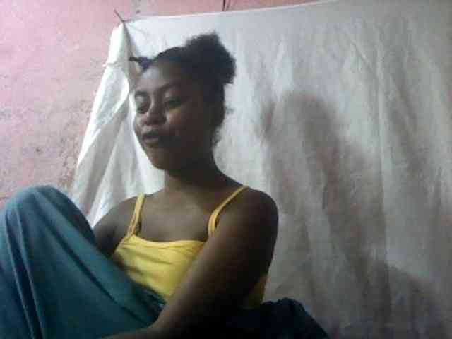 mmelodie webcam
