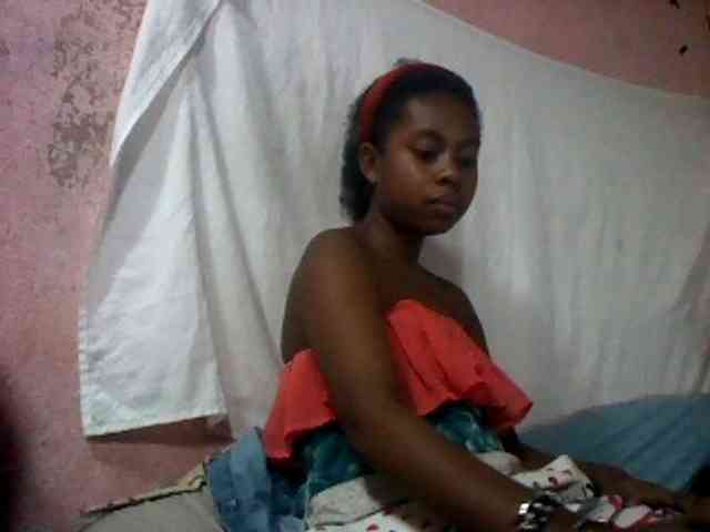 mmelodie webcam