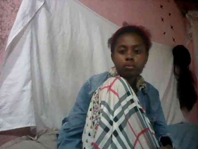 mmelodie webcam