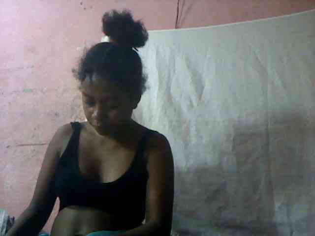 mmelodie webcam