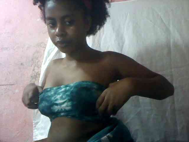 mmelodie webcam