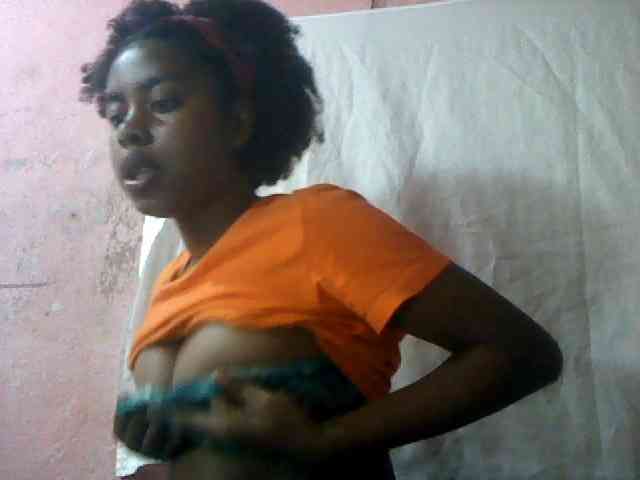 mmelodie webcam