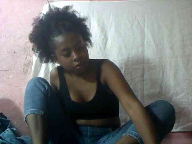 mmelodie webcam