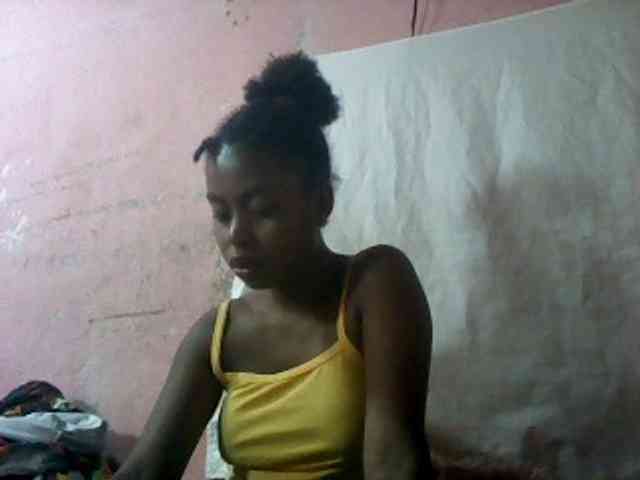 mmelodie webcam