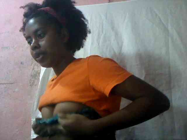 mmelodie webcam