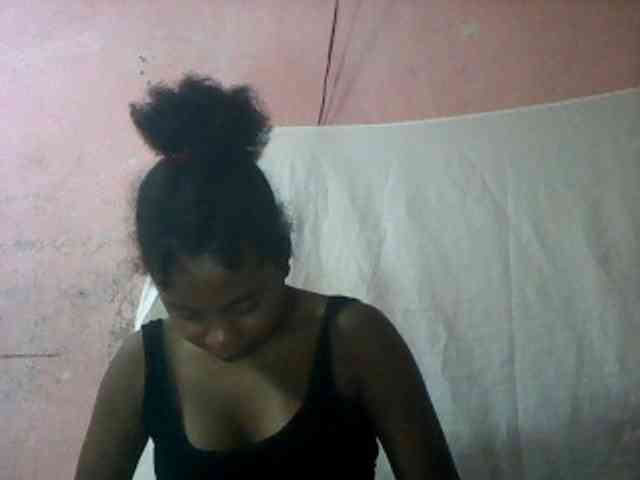 mmelodie webcam