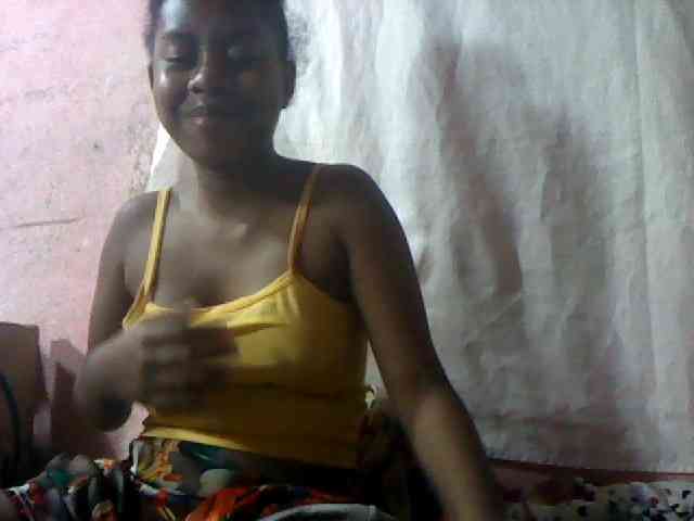 mmelodie webcam
