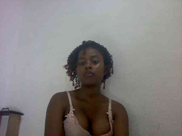 mmelodie webcam