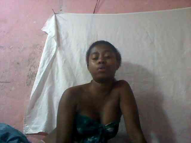 mmelodie webcam