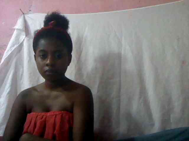 mmelodie webcam