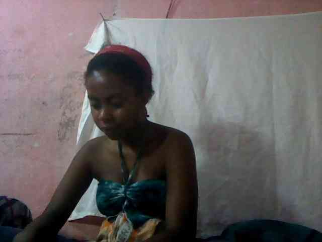 mmelodie webcam
