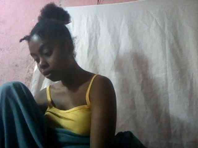 mmelodie webcam
