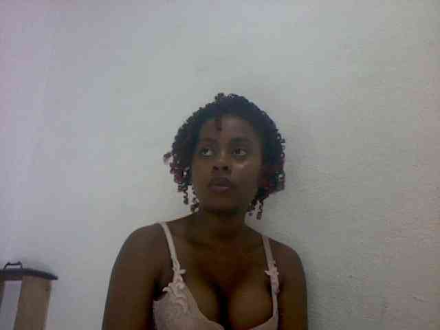 mmelodie webcam