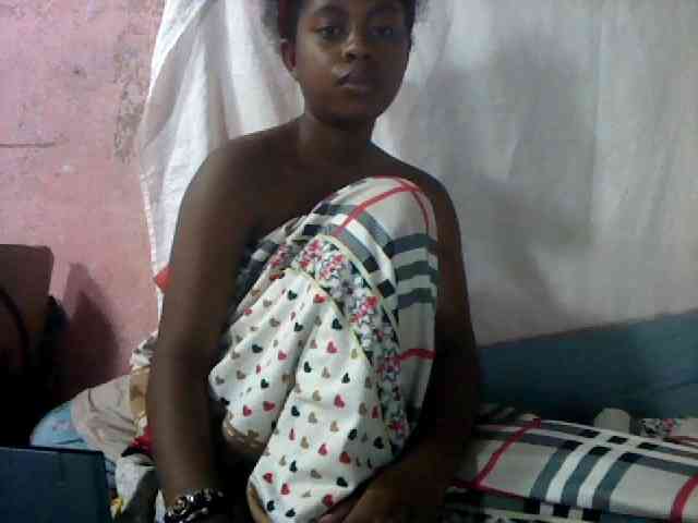 mmelodie webcam