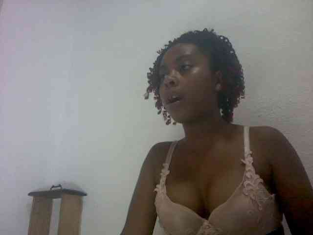mmelodie webcam