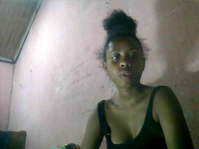 mmelodie webcam