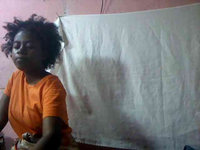 mmelodie webcam