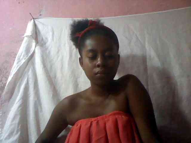 mmelodie webcam