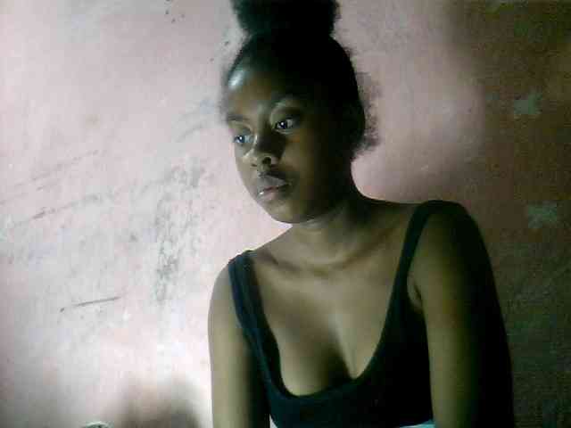 mmelodie webcam