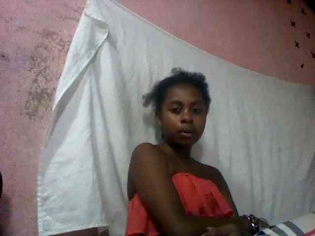 mmelodie webcam