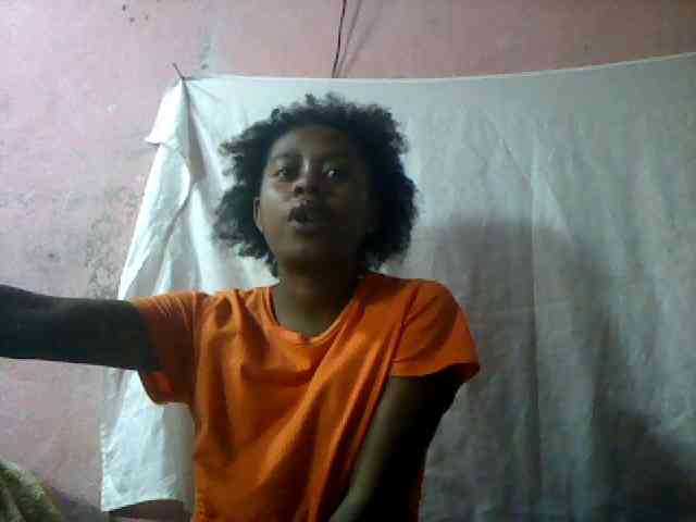 mmelodie webcam