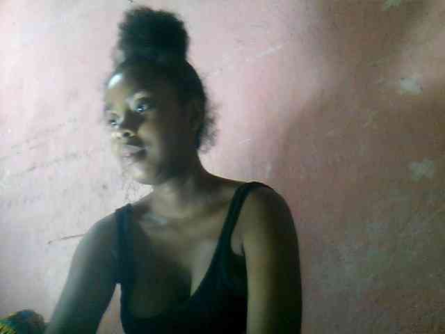 mmelodie webcam
