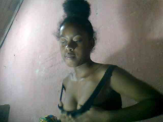 mmelodie webcam
