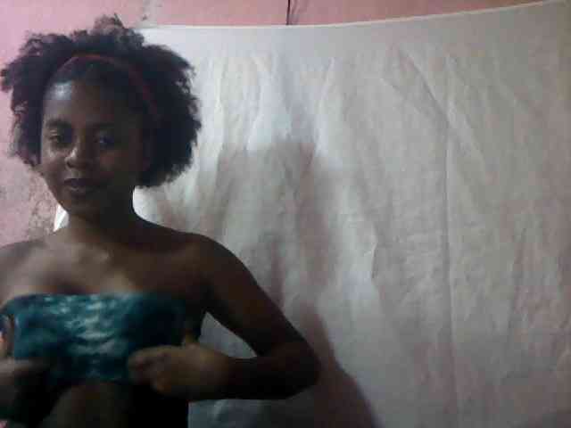 mmelodie webcam