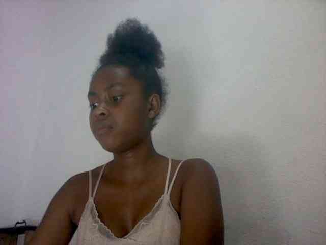 mmelodie webcam
