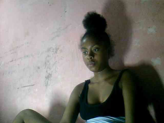 mmelodie webcam