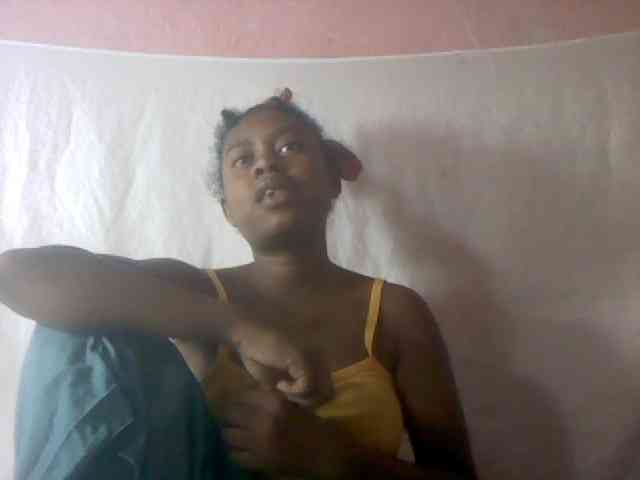 mmelodie webcam