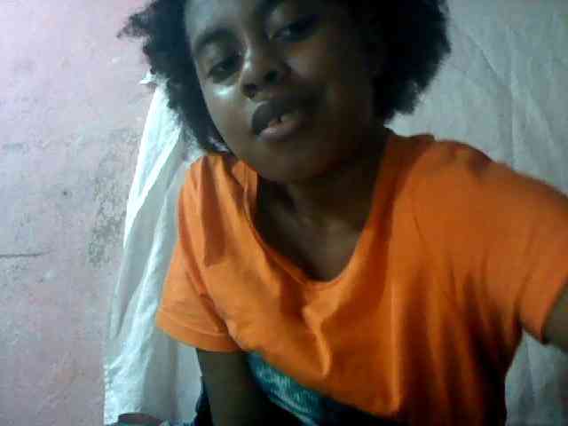 mmelodie webcam