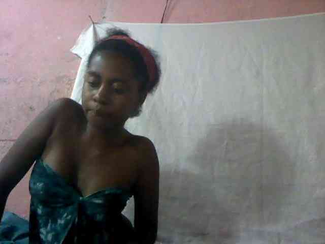 mmelodie webcam