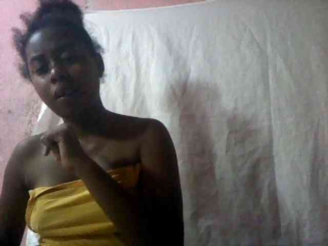 mmelodie webcam