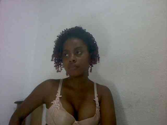 mmelodie webcam