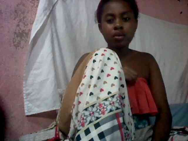 mmelodie webcam
