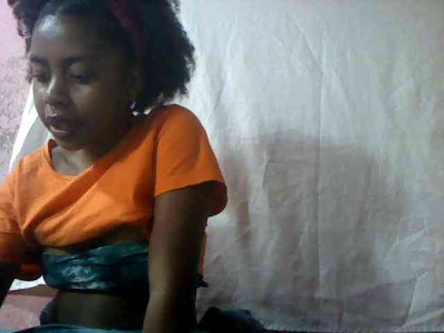 mmelodie webcam