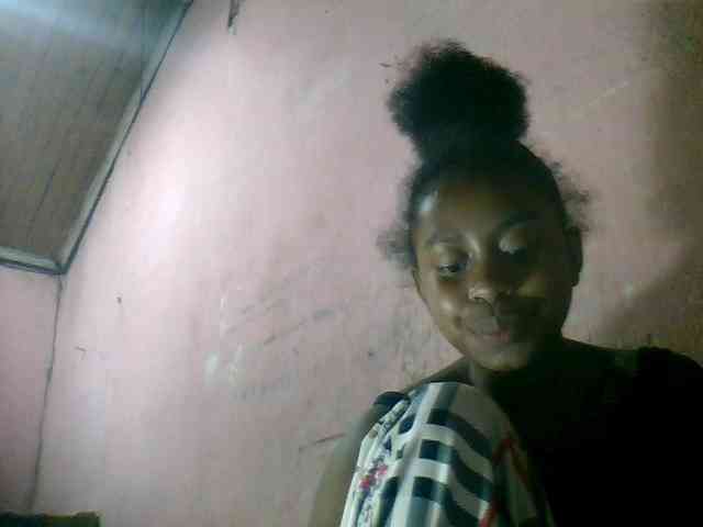 mmelodie webcam
