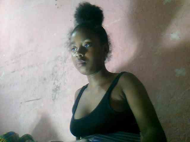 mmelodie webcam