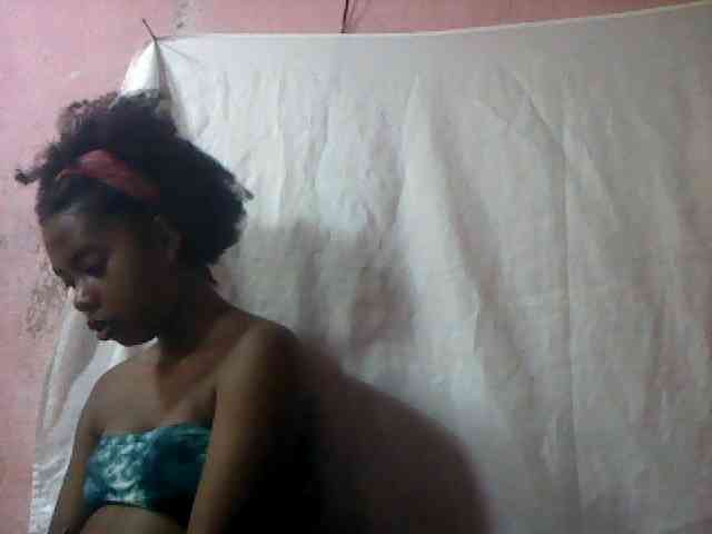 mmelodie webcam