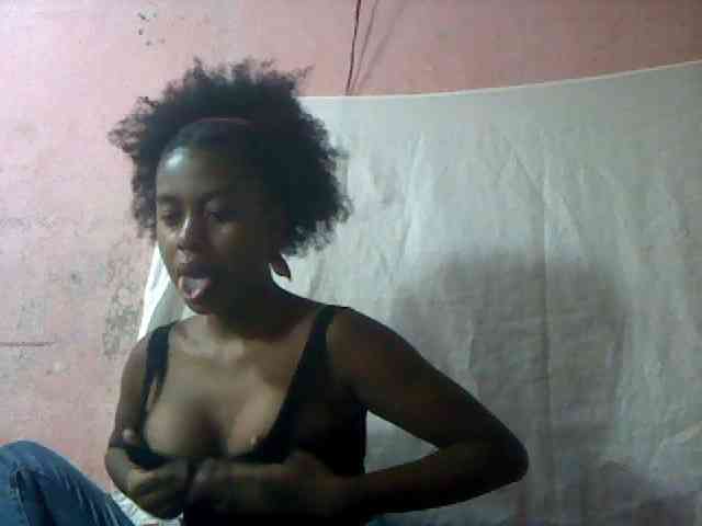 mmelodie webcam